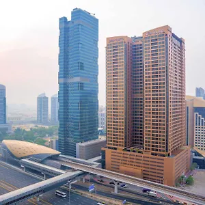 Mercure Barsha Heights And 4* דובאי